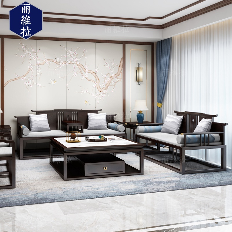 这款新中式风格的沙发采用了泰国橡胶木材质制作,具有较强的抗弯曲