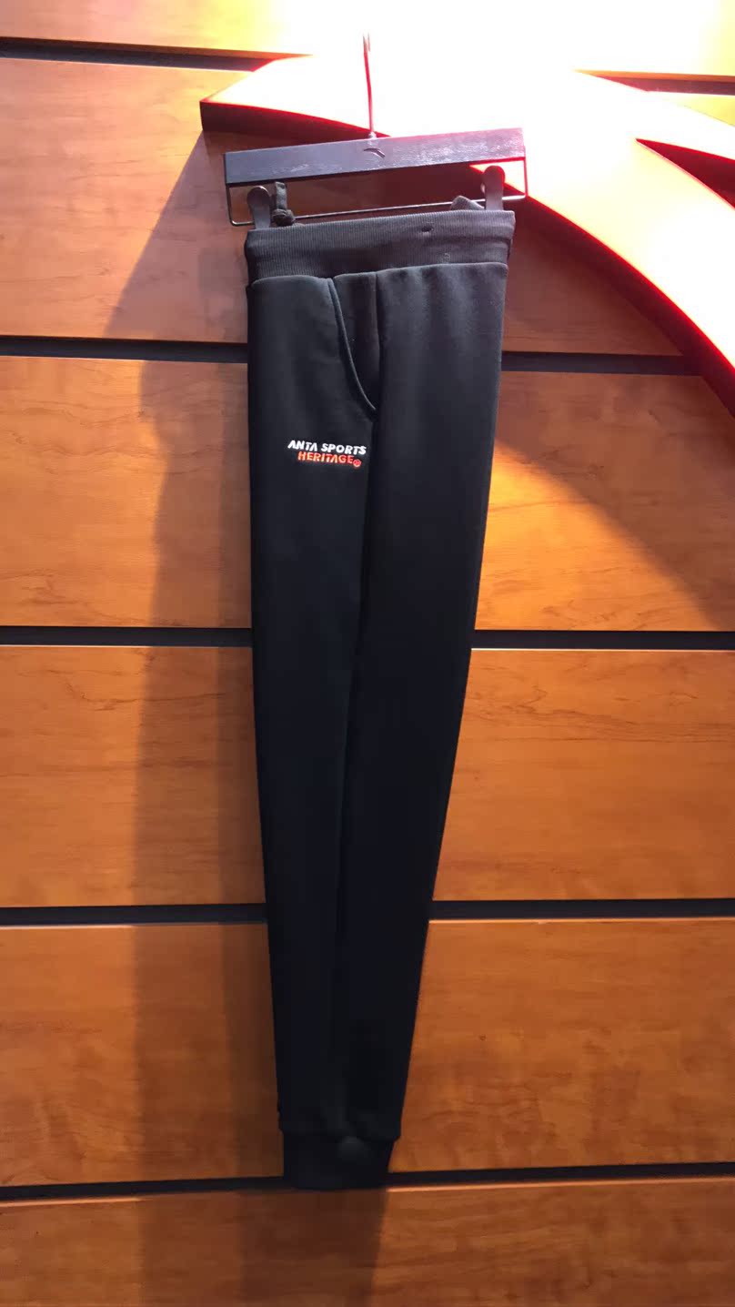 网站地图 运动服/休闲服 运动长裤 安踏小脚裤 > 安踏女裤小脚裤 服装