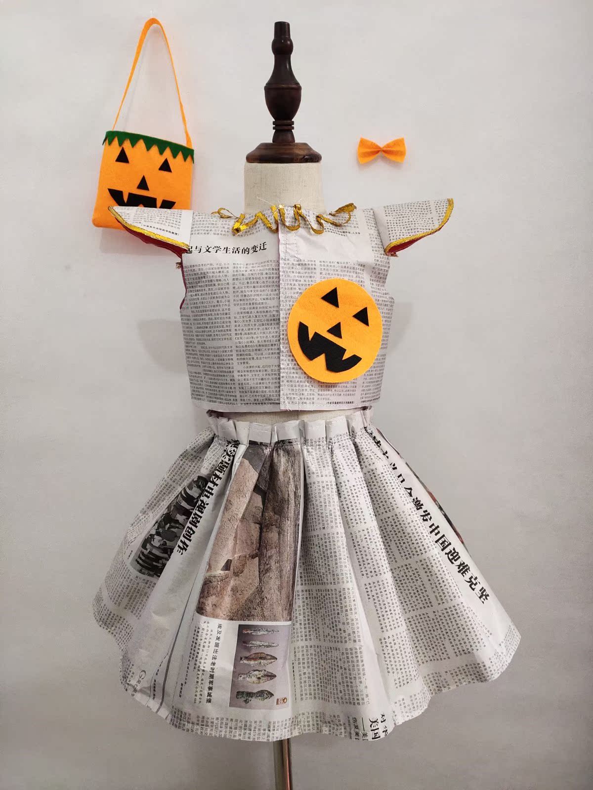 幼儿园旧纸环保衣服小孩服装幼儿手工制作儿童手工diy环保材料2