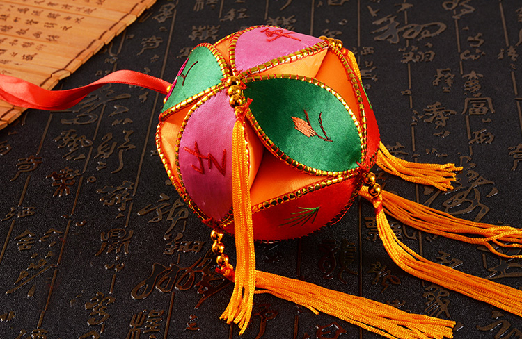 广西绣球 广西特产 壮族特色100%纯手工民族工艺品 高品质刺绣8cm
