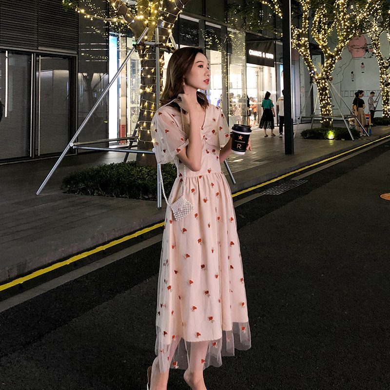 宽松显瘦长款雪纺衣服短袖搭配|宽松显瘦长款雪纺衣服