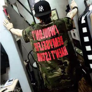 蝙蝠袖宽松嘻哈英文字母男大码