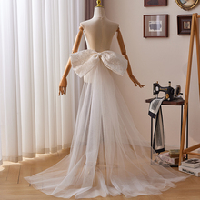 Большой бант на спине свадебное платье невесты
