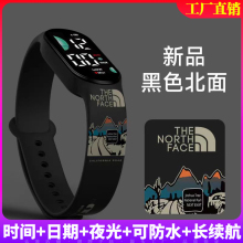 Новые продукты Черный Север Высокий цвет Силикон Комфорт Студенческие электронные часы Ветер Корейский ночной свет Спортивные браслеты