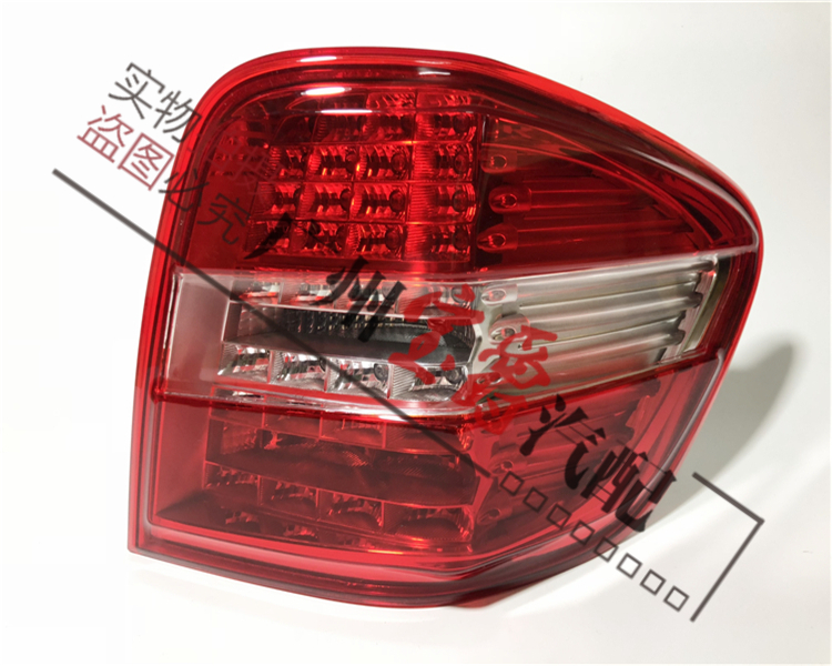 LED luci posteriori rosso nero per Mercedes ML w164