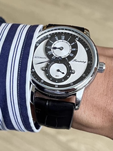 Верхние и нижние циферблаты многофункциональный характер черно - белый цвет простой ретро мужские часы полностью автоматические механические часы