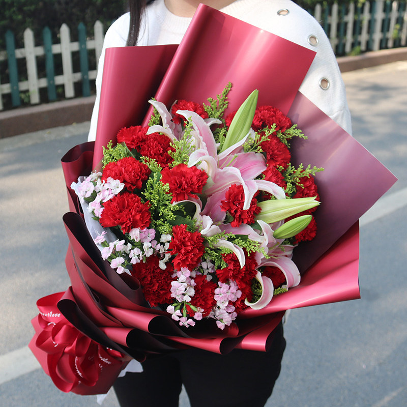 香水百合康乃馨花束礼盒青岛鲜花速递同城济南潍坊烟台生日送花店