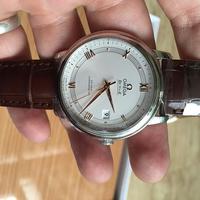 迪拜老白2015新款 欧米茄蝶飞男表 424.13.40