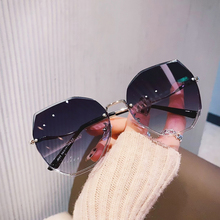 2021 Новый модный многоугольник без рамок солнцезащитные очки женщины с длинным лицом корейская версия улицы темперамент светлые солнцезащитные очки