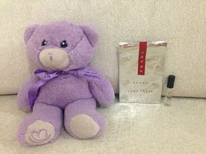 全新Prada运动红标系列休