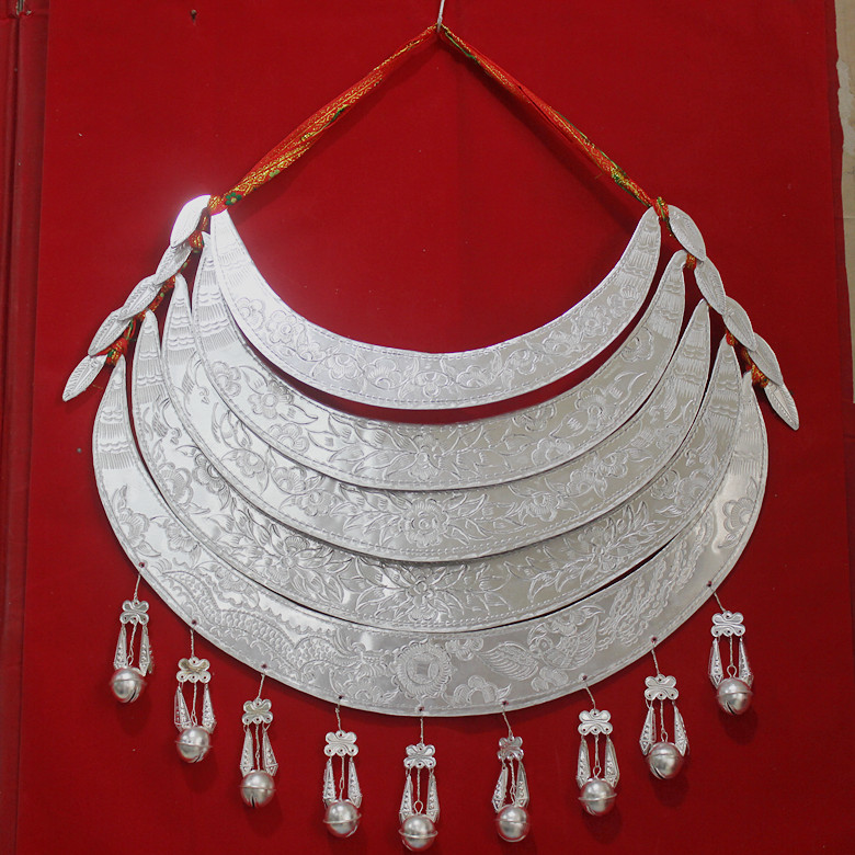凯里苗族银饰服饰项圈帽子头饰广西少数民族苗族五层铝项圈