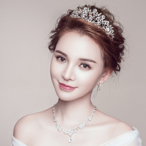 意卡佐新娘头饰结婚皇冠三件套装婚纱礼服配饰韩式项链耳环饰品新娘饰品