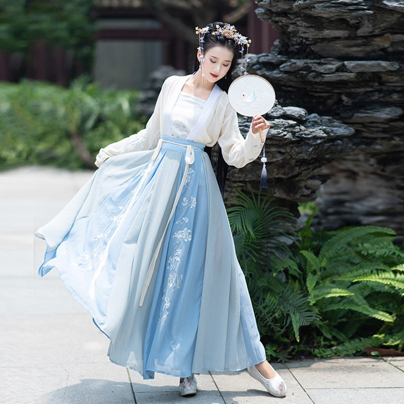 网站地图 女装 民族服装/舞台装 古装襦裙仙女 ></p></a> 汉服仙女襦裙古装 共